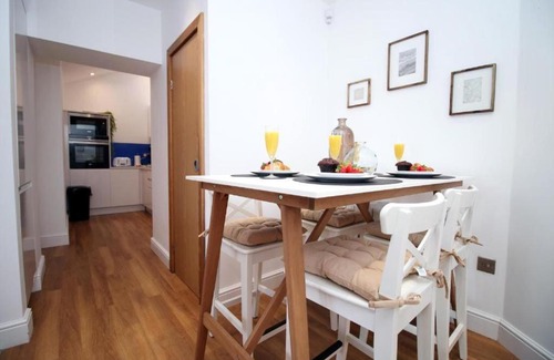 Penarth Apartment | The Nook By MGroupSA