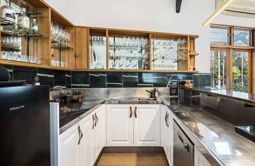 Tinbeerwah House | The Noosa Ranch - Where Nature meets Luxury