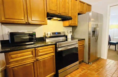 Mobile House | The Oaks at Longwood is located in a beautiful West Mobile neighborhood