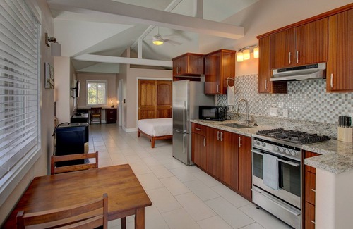 Keaau Cottage | The Ohana at Paradise Ocean View