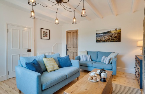 Dunstan House | The Old Ale House - Two Bedroom House, Sleeps 5