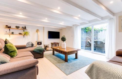 Delabole House | The Old Bakehouse - within the Helland Barton Farm collection