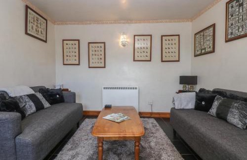 Lower Boscaswell House | The Old Dairy