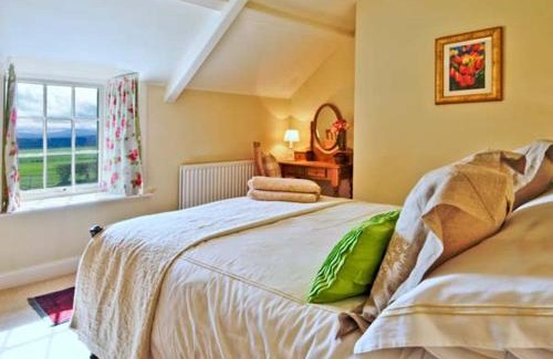 Berwick-upon-Tweed House | The Old Farmhouse