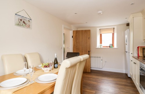 Wigton Cottage | THE OLD GRAINSTORE, family friendly in Bolton Low Houses