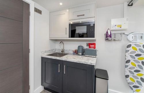 York Apartment | The Old Hotel - The Hole in the Wall