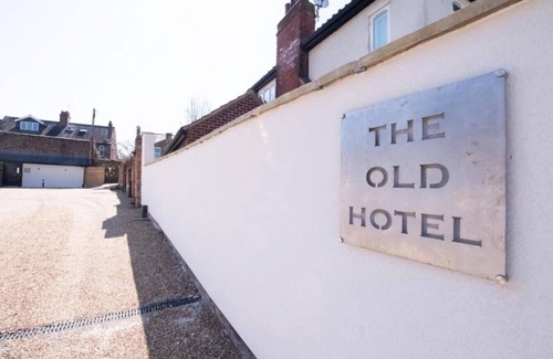 York Apartment | The Old Hotel - Three Cranes
