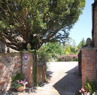 Nether Stowey Bed & Breakfast | The Old House