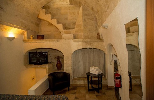 Mottola House | The Old House