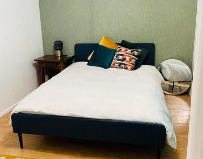 Roding Apartment | The Old Mill