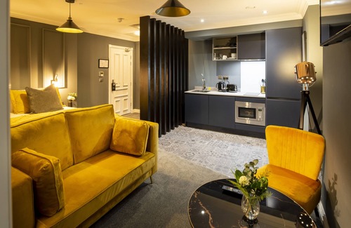 Warrington Apartment | The Old Post Office by Deuce Hotels