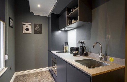 Warrington Apartment | The Old Post Office by Deuce Hotels