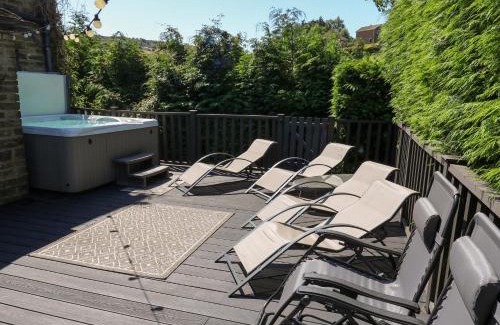 Holmfirth House | The Old Post Office - Pet Friendly Group Stays in Holmfirth