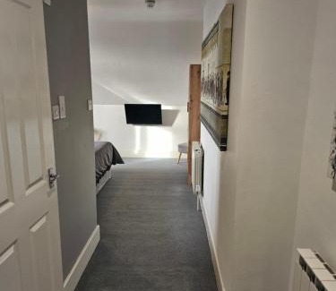 Idmiston Hotel | The Old Railway Hotel Porton