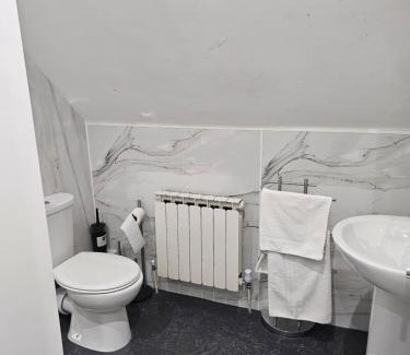 Idmiston Hotel | The Old Railway Hotel Porton