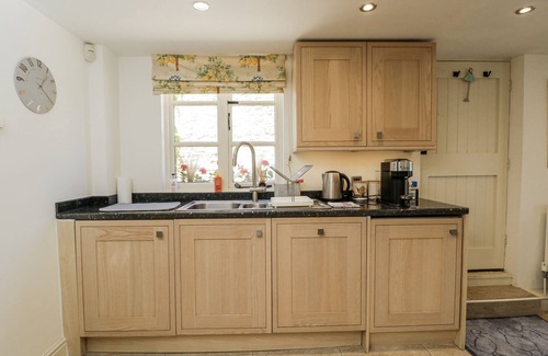 Bledington Cottage | The Old Reading Room