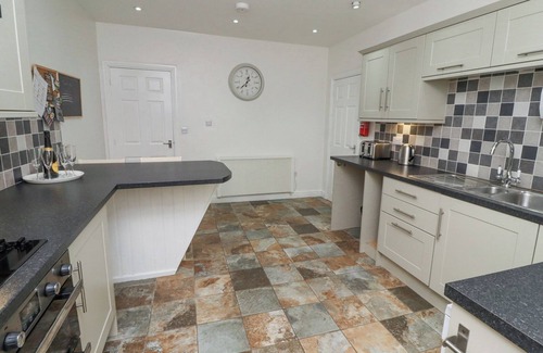 Lowick House | THE OLD SCHOOL, pet friendly, character holiday cottage in Lowick