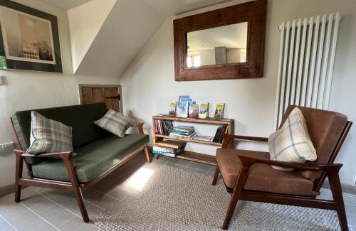 Saxmundham House | The Old Stable at Manor House, Middleton