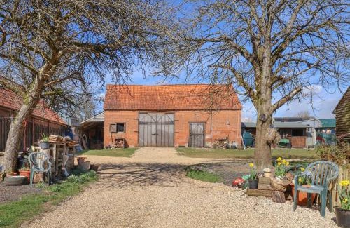 Alton Barnes House | The Old Tack Room - Uk49233