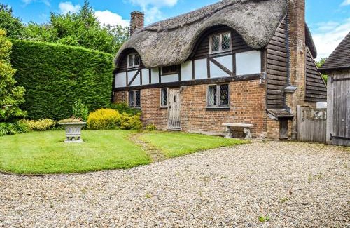 St Michaels House | The Old Thatched Cottage