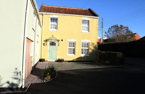 Glastonbury House | The Old Wagon & Horses 19th Century Beer House