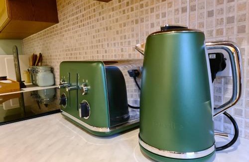 Holmbridge House | THE OLD WASH KITCHEN - Charming Character Cottage in Holmfirth, Yorkshire