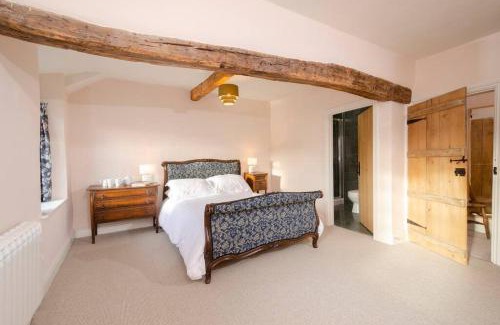 Chapel Stile House | The Old White Lion, Chapel Stile