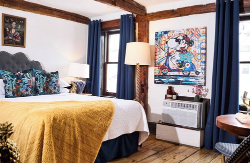Old Town Historic District Hotel | The Olde Angel Inn