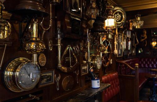Seahouses Hotel | The Olde Ship Inn