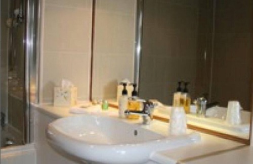 Marsden Hotel | The Olive Branch Inn