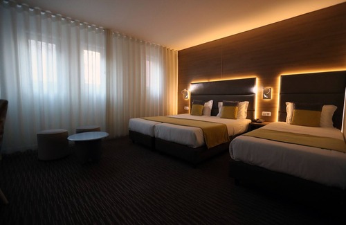 Povoa De Varzim Hotel | THE ONE Grand Hotel da Póvoa 4