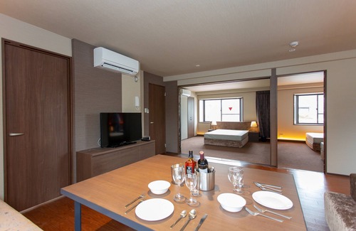 Shinsekai Apartment | The Only View