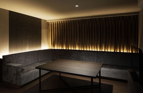 Shinsekai Apartment | The Only View