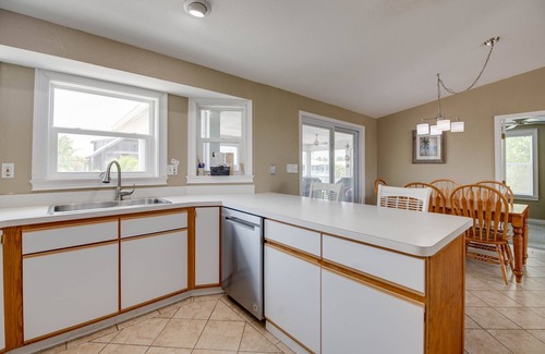 Breezeswept Beach Estates House | The Orchid House, 5 bed/2bath Canal Front Home, Ramrod Key