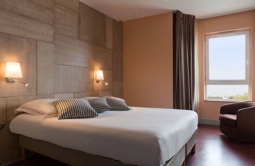 Evian-les-Bains Hotel | The Originals Boutique, Hôtel Alizé