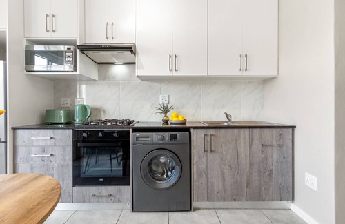 Bloubergstrand Apartment | The Orion 18 - One Bedroom Apartment, Sleeps 2