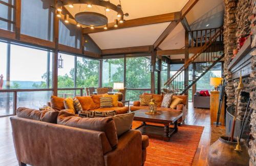Eureka Springs House | The Ozark Deck House