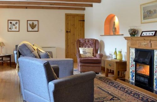 Rosudgeon House | The Paddock