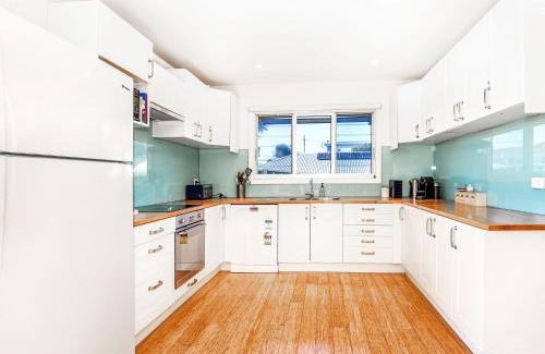 Culburra Beach House | The Palings at Culburra I Pet Friendly Masterpiece