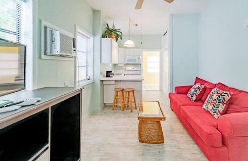 Downtown Boca Grande Historic District House | The Palmetto Inn - Snook - 1 Bedroom Queen Suite