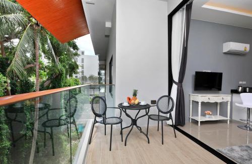 Cherngtalay Apartment | The Palmyrah Surin by Holy Cow, 1-BR, courtyard or pool view