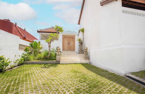 Buduk Villa | The Pancoran Villa