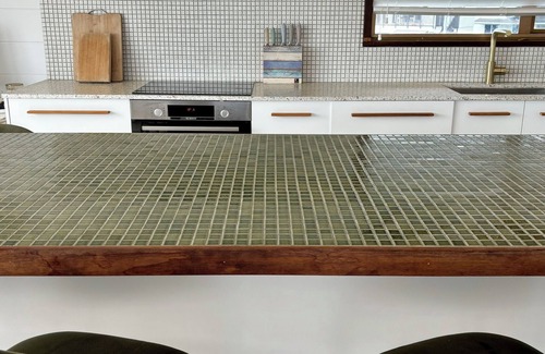 Papamoa Beach House | The Pap Beach Bach - Pet Friendly 🐶