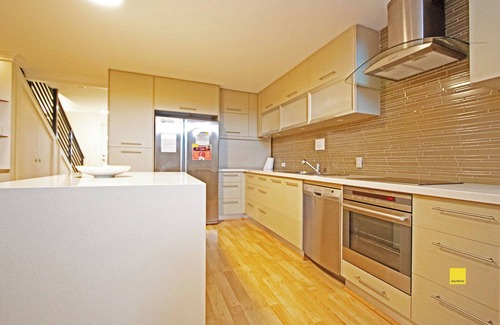 Jurien Bay Apartment | The Pearl: 3 BR, 2 BA Apartment in Jurien Bay, Sleeps 6