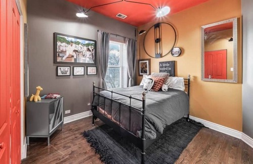 Grand Boulevard Condo | The Penthouse Suite @theluxro