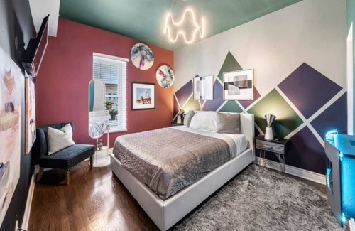 Grand Boulevard Condo | The Penthouse Suite @theluxro