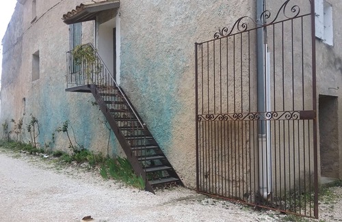 Caromb Apartment | THE PERFECT APARTMENT TYPICALLY PROVENÇAL AND ROMANTIC