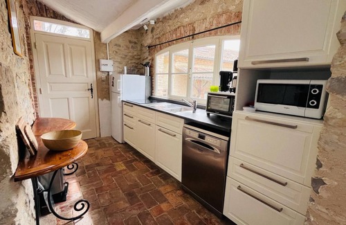Allex Cottage | The perched house in the village of Allex