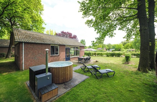 Rijssen Cabin | The perfect house for real football fans! ⚽