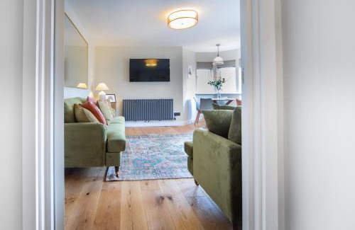Moffat Apartment | The Perfect location